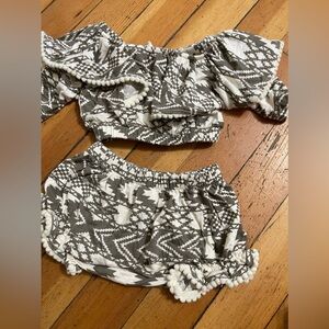 Kate Quinn two piece set!